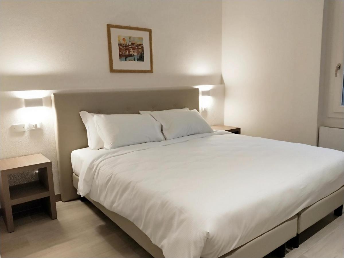 Via Poma Apartments&Rooms Vérone Extérieur photo