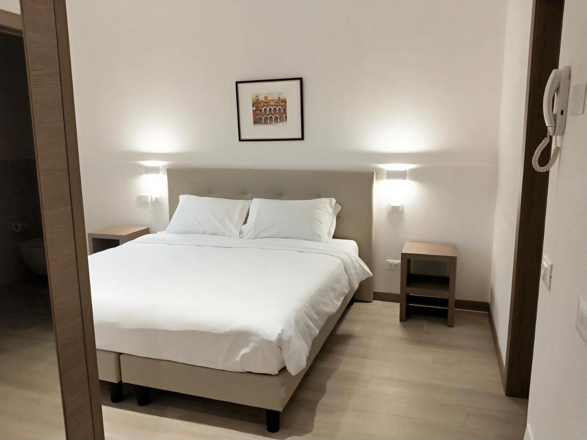 Via Poma Apartments&Rooms Vérone Extérieur photo