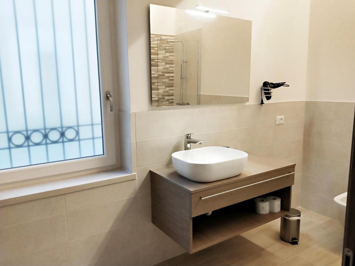 Via Poma Apartments&Rooms Vérone Extérieur photo
